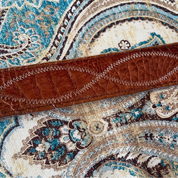 Genuine Leather, Alligator pieced & stitched belt 40” silvertone - Picture 2 of 13